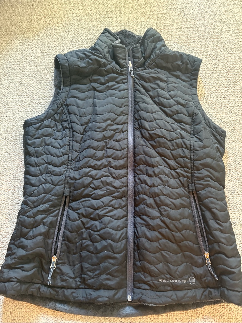Free Country Black Quilted Lightweight Vest - Reversible
